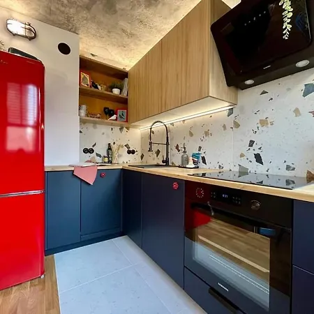 Modern Retro ~ 800m Main Square Lägenhet *