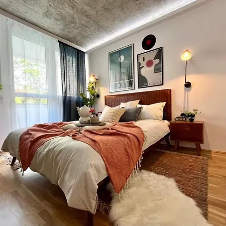 Modern Retro ~ 800m Main Square * 弗罗茨瓦夫